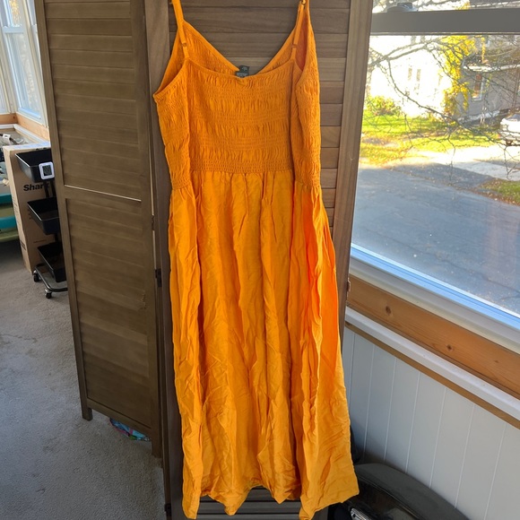 Cute mustard color sundress - Picture 2 of 4
